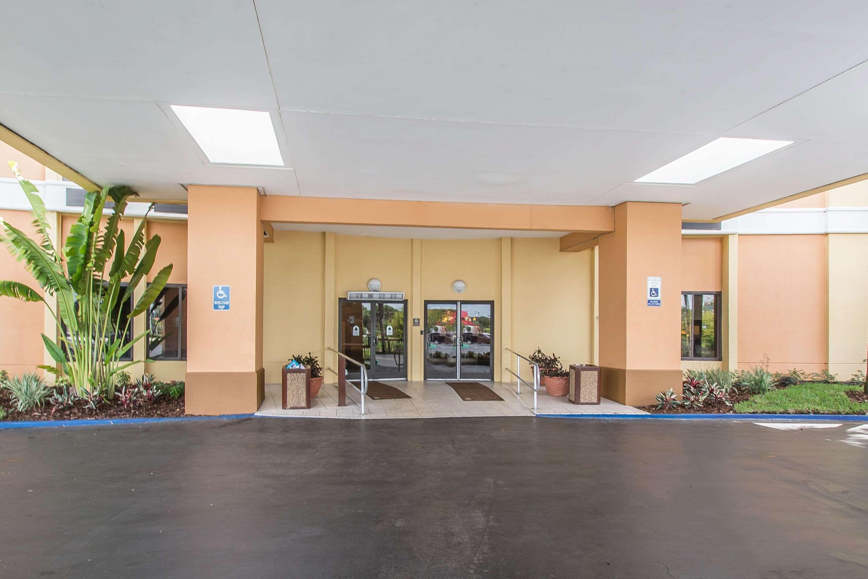 Comfort Inn & Suites Kissimmee By The Parks Four Corners Zewnętrze zdjęcie
