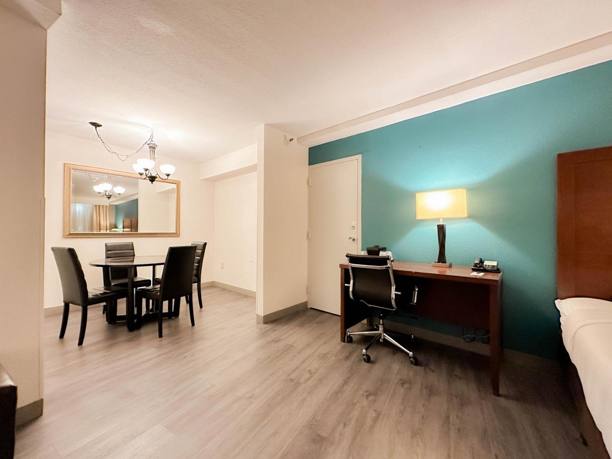 Comfort Inn & Suites Kissimmee By The Parks Four Corners Zewnętrze zdjęcie