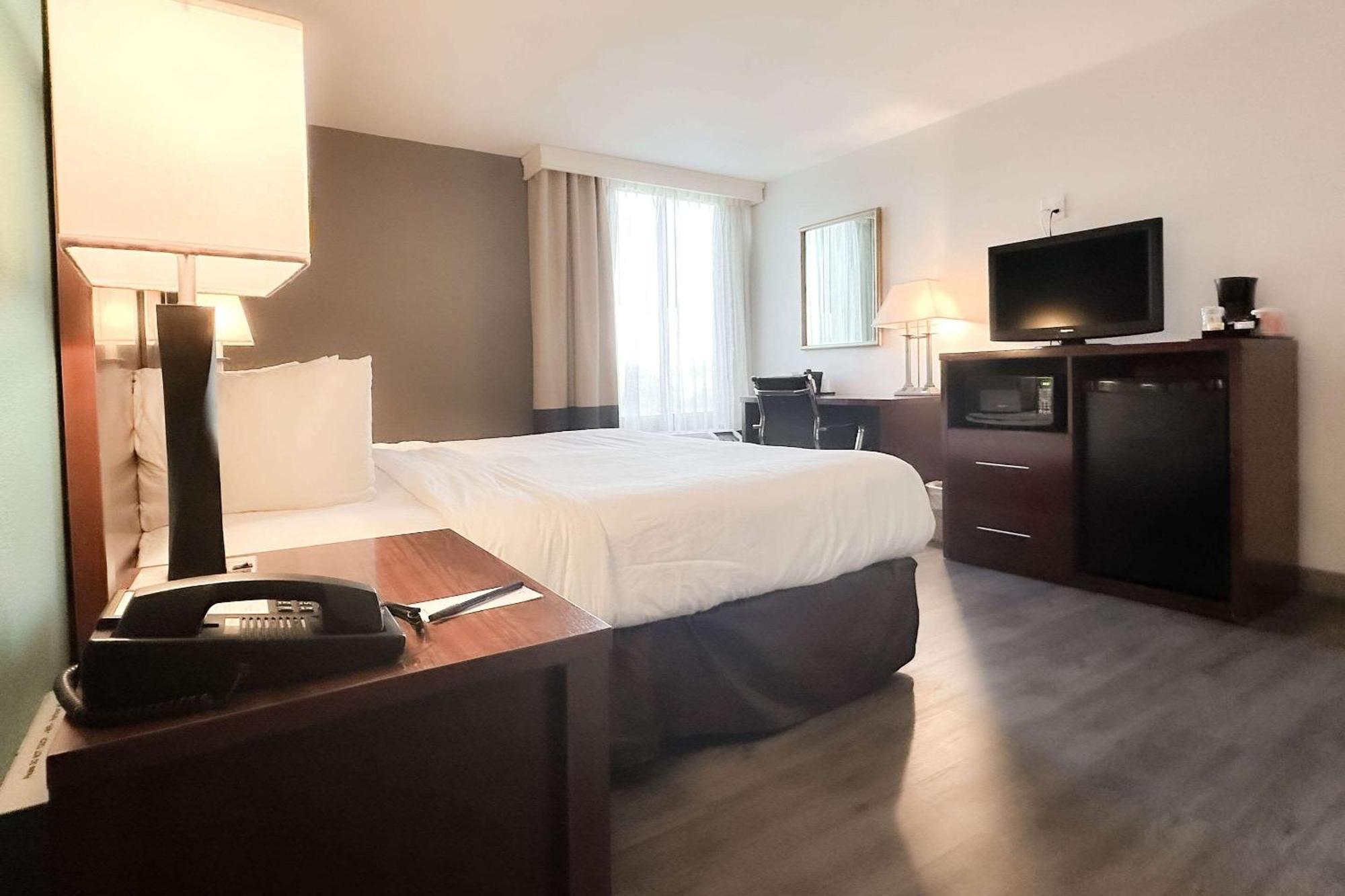 Comfort Inn & Suites Kissimmee By The Parks Four Corners Zewnętrze zdjęcie