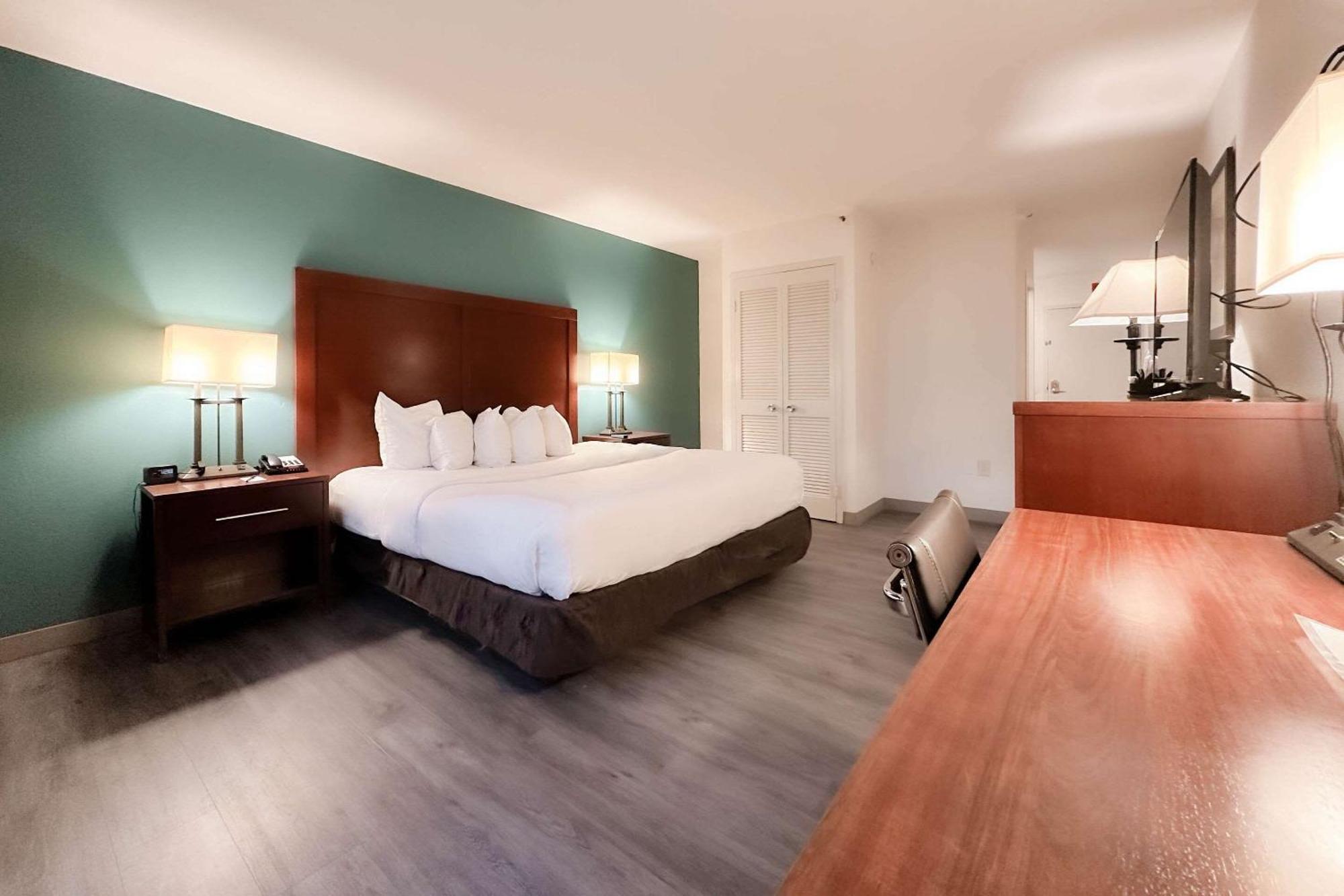 Comfort Inn & Suites Kissimmee By The Parks Four Corners Zewnętrze zdjęcie